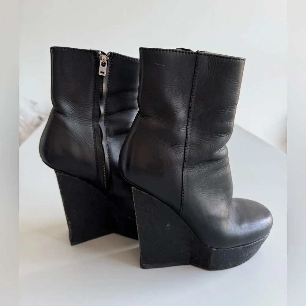 Black Leather ACNE STUDIOS Wedge Ankle Boots 38